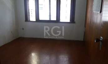 Imagem 7: PORTO ALEGRE - Casa Padrão - Auxiliadora