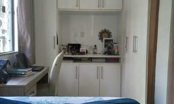 Imagem 3: Imóvel no Politeama com Ótima Localização, 1/4 Revertido para 2/4, Armários nos Quartos