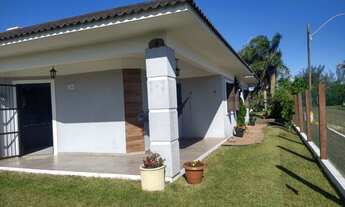 Imagem 6: Casa mobiliada, 3 dormitórios, 2 suítes, 4 banheiros, garagem para 2 carros