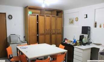 Imagem 5: Sobrado para aluguel e venda possui 977 metros quadrados com 25 quartos