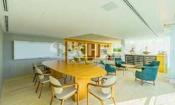 Imagem 7: Cobertura impecável de alto padrão no Alto de Pinheiros. São 435m2 distribuídos em 2 andar