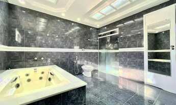 Imagem 7: Casa para Venda em Macaé, Riviera Fluminense, 4 dormitórios, 1 suíte, 4 banheiros, 5 vagas