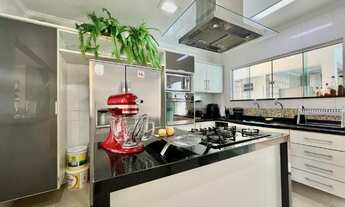 Imagem 2: Casa 4/4, Semi Mobiliada, no Condomínio Cidade Jardim I