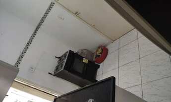 Imagem 6: Alugo quarto para mulher