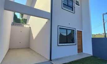 Imagem: Lindo Sobrado a venda com 2 suítes no Bairro