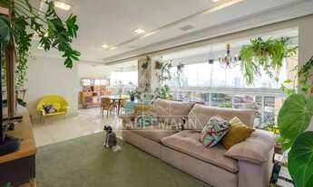 Imagem 7: Belíssimo Apartamento à Venda em Andar Alto com Vista Incrível para o Parque Ibirapuera!