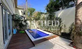 Imagem 2: Casa em condomínio 300m 4 suites 3 vagas no Jardim Prudência, São Paulo