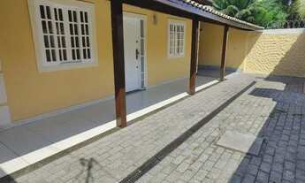 Imagem: Casa para venda com 3 quartos em Itapuã