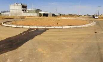 Imagem 3: ALUGO lote de terreno com 11.200m2 cercado de muros com portão na Qi 13 do Setor Industria