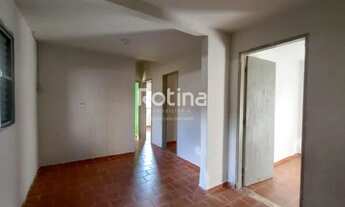 Imagem 3: Casa para alugar, 3 quartos, 1 vaga, Luizote de Freitas - Uberlândia/MG - R$ 1.000,00