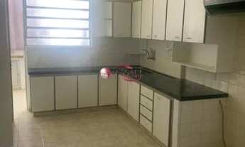 Imagem 6: Apartamento para alugar com 3 dormitórios sendo um suíte com banheira no Centro