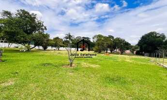 Imagem: Terreno c/ área de 2.500,00m² no Condomínio