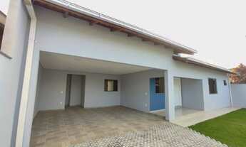 Imagem 2: Casa 3 Quartos com Suíte, Piscina e Churrasqueira em Jaraguá do Sul Aceita Financiamento