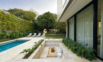 Imagem: Luxuosa Residência com Elevador e Piscina