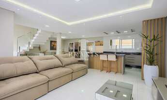 Imagem 2: Sobrado em condomínio fechado a venda, com 3 quartos, 1 suíte, 4 vagas de garagem no Barre