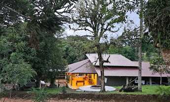 Imagem: LINDA CHACARA COM LAGO E PISCINA EM SAO