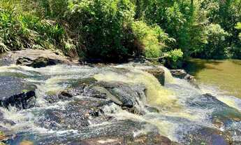 Imagem 2: Sítio com belíssima Cachoeira