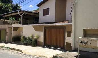 Imagem 6: Casa em Montes Claros, no bairro Cândida Câmara, à venda