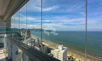 Imagem 2: Apartamento com 3 suítes e 3 vagas em Itapema, com vista mar