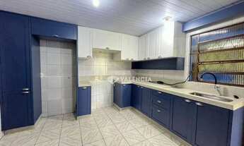 Imagem 4: Casa semi Mobiliada para locação com 3 quartos por R$3.200,00 na Rua Joao de Barro 531 Fl