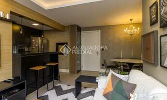 Imagem 4: Apartamento para venda tem 62 metros quadrados com 2 quartos em Passo da Areia - Porto Ale