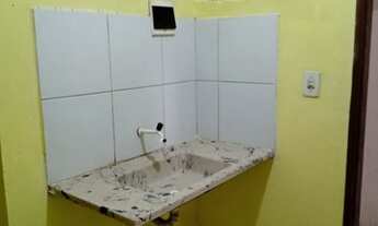 Imagem 3: Casa Kitinete 1/4 já com água e luz