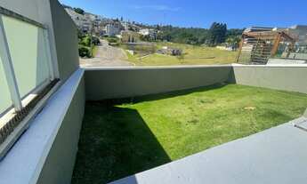 Imagem 6: Casa de condomínio para venda tem 235 metros quadrados com 3 quartos