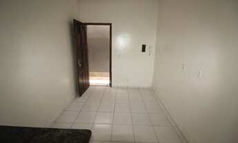 Imagem 5: IMPERDÍVEL! Excelente casa com 1 quarto, sala, cozinha, wc social, área de serviço, área p