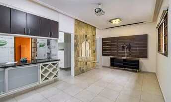 Imagem 2: Casa á venda na Vila Mariana com 190m² 3 dormitórios 3 banheiros 3 vagas