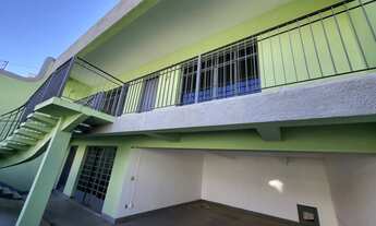 Imagem 4: BELÍSSIMA CASA NO CENTRO DA CIDADE EM PIRACAIA-SP