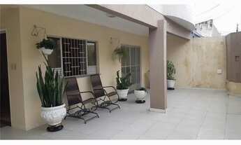 Imagem 2: CASA NO LUZIA Casa com 3 dormitórios