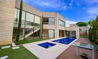 Imagem 7: Casa para venda com 638 metros quadrados com 5 quartos