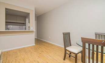 Imagem 3: Apartamento reformado para venda tem 75 m² com 2 dormitórios - em Bela Vista - Porto Alegr