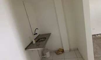 Imagem 6: Loja comercial com aproximadamente 40 metros quadrados