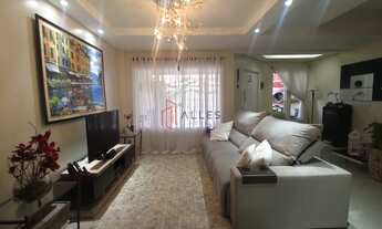 Imagem 7: ALUGA-SE ANUAL LINDÍSSIMO TRIPLEX MOBILIADO NO CENTRO DE BALNEÁRIO CAMBORIÚ/SC