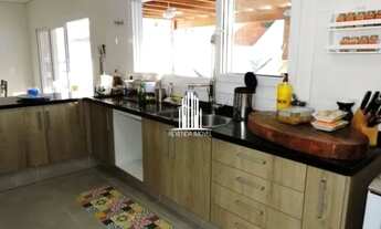 Imagem 6: Casa de Condomínio com 3 Quartos e 4 banheiros à Venda em Cotia