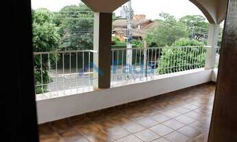 Imagem 2: Sobrado para venda possui 480 metros quadrados com 3 quartos em Centro - Paranavaí - PR