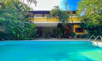 Imagem 1: Casa rústica com piscina e churrasqueira em Condomínio fechado localizado no início do Ita