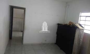 Imagem 5: Casa com 3 cômodos e mais um cômodo separado, quintal bem grande e casa com boa localizaçã