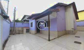 Imagem: Ótima casa vazia em bairro residencial