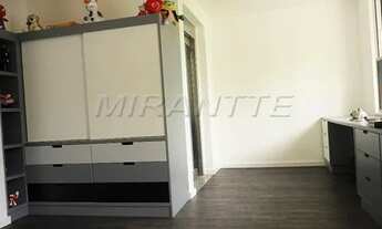 Imagem 6: Sobrado para venda possui 500 metros quadrados com 4 quartos