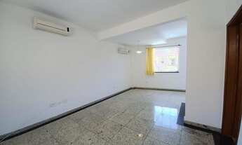 Imagem: CASA RESIDENCIAL em SANTOS - SP, APARECIDA