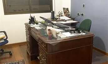 Imagem 3: Lindo apartamento no Campo Belo suite master, banheiro repleto de armários,2 suites