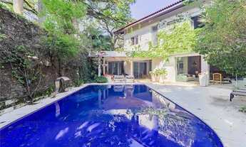 Imagem: Casa de alto padrão no Alto de Pinheiros