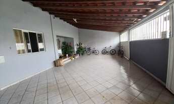 Imagem: Vende-se um imóvel na Qd. 23 do Setor Oeste