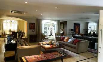 Imagem: Casa com 4 quartos e 7 banheiros à venda