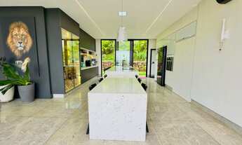 Imagem 3: Sobrado Exclusivo, são 4 suítes, Área de lazer completa, Elevador, Geração de Energia, Vis