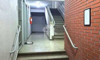 Imagem 3: Apartamento de 2 quartos com dependencia de empregada no bairro Auxiliadora próximo a Av