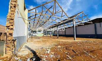 Imagem 2: Galpão comercial disponível para locação no bairro Bom Jesus