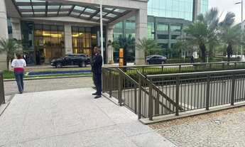 Imagem 4: Centro comercial para aluguel e venda com 35 metros quadrados